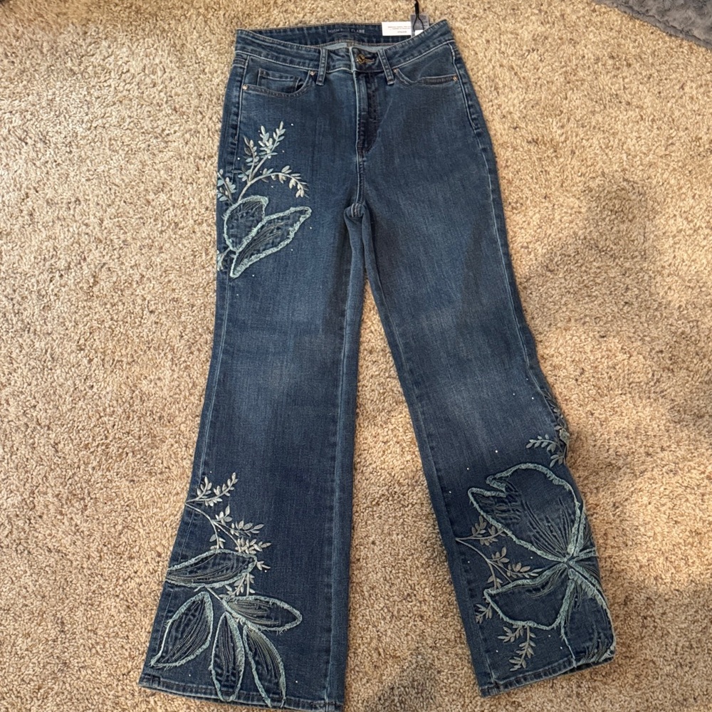 Chico's Blue Embroidered Wide-Leg Jeans size chico's 0R or U.S. 4  NWT
